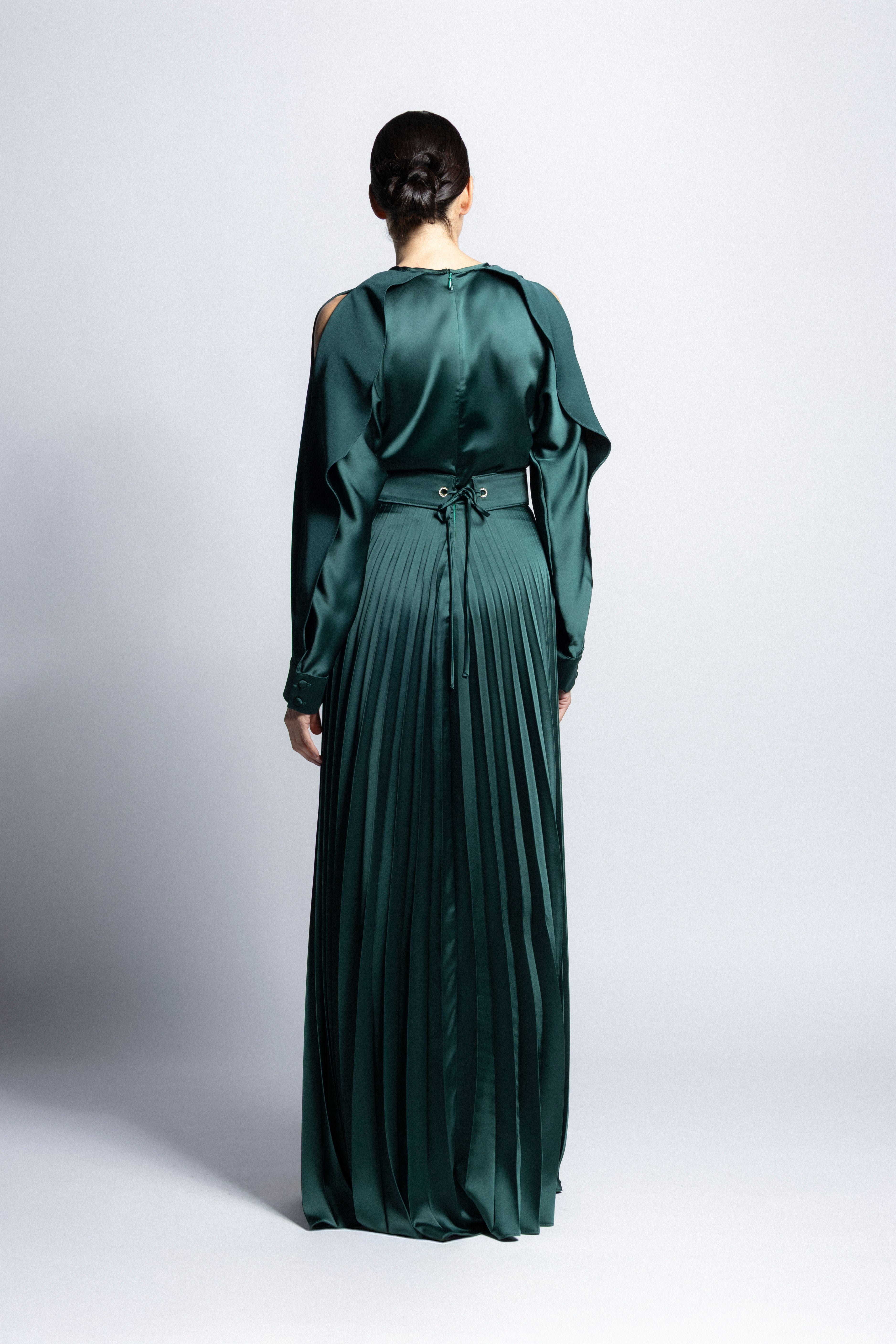 VESTIDO PLISADO CON MANGA OLÁN VERDE