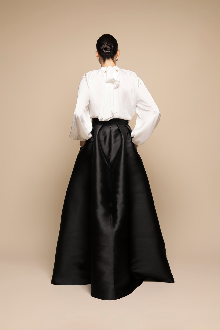 FALDA ENVOLVENTE NEGRA