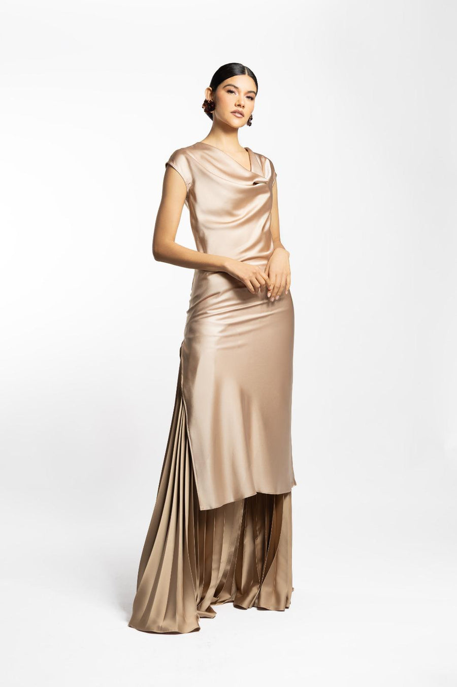 VESTIDO BATA PLISADO CHAMPAGNE